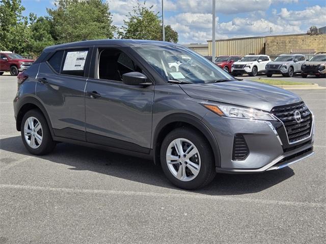 new 2025 Nissan Kicks Play car, priced at $22,044