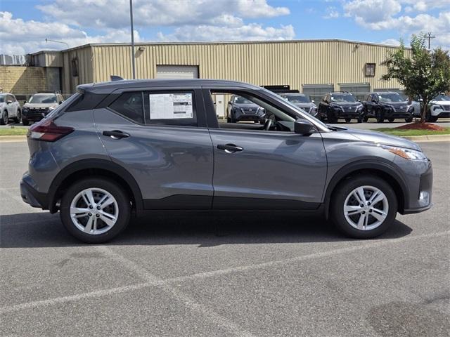 new 2025 Nissan Kicks Play car, priced at $22,044