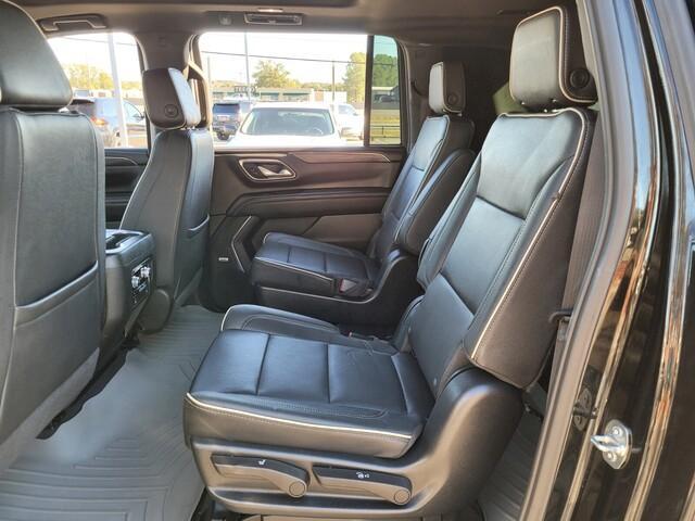 used 2023 GMC Yukon XL car, priced at $43,744