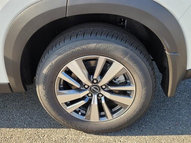 new 2025 Nissan Pathfinder car, priced at $38,230