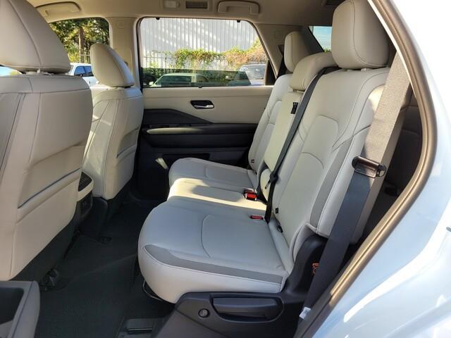 new 2025 Nissan Pathfinder car, priced at $38,230