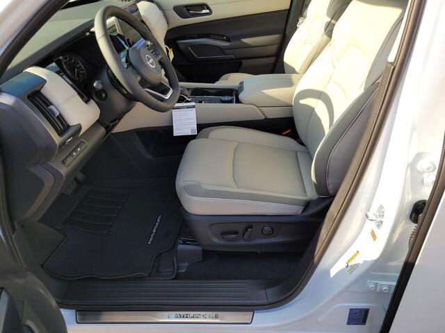 new 2025 Nissan Pathfinder car, priced at $38,230