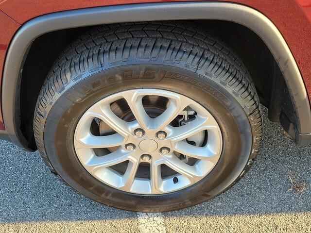 used 2021 Jeep Grand Cherokee car, priced at $16,298