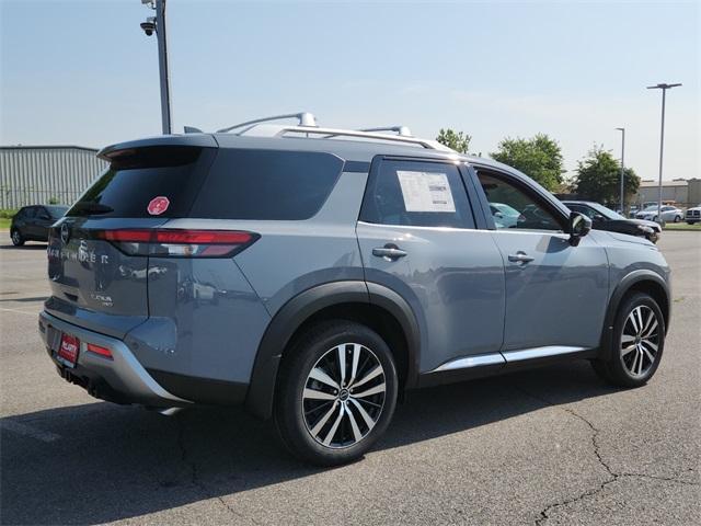 new 2025 Nissan Pathfinder car, priced at $51,179