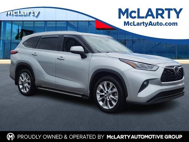 used 2023 Toyota Highlander car, priced at $40,296