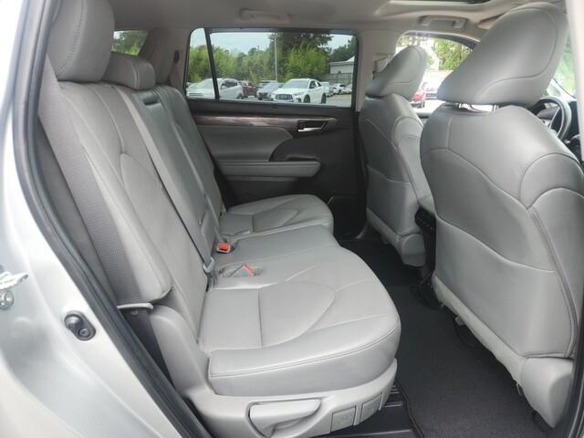 used 2023 Toyota Highlander car, priced at $40,296