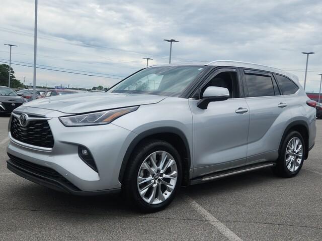 used 2023 Toyota Highlander car, priced at $40,296