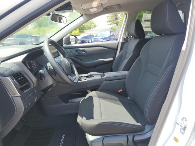 new 2025 Nissan Rogue car, priced at $29,899