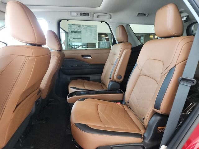 new 2025 Nissan Pathfinder car, priced at $51,179