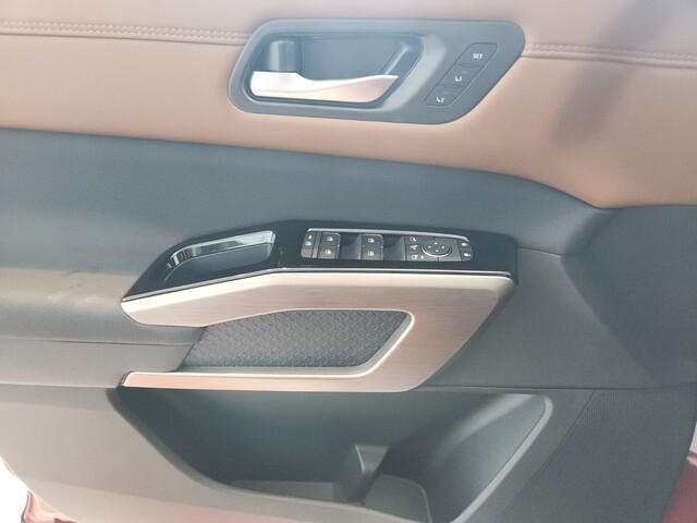 new 2025 Nissan Pathfinder car, priced at $51,179