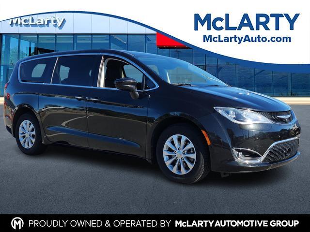 used 2019 Chrysler Pacifica car, priced at $17,255