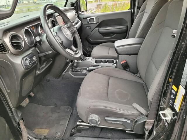 used 2023 Jeep Gladiator car, priced at $25,900