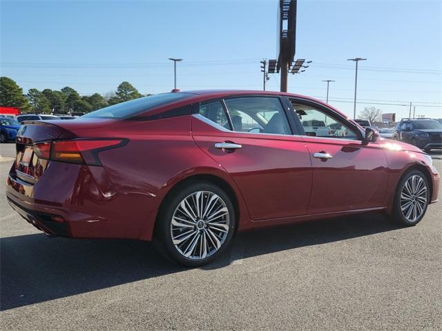 new 2025 Nissan Altima car, priced at $33,695