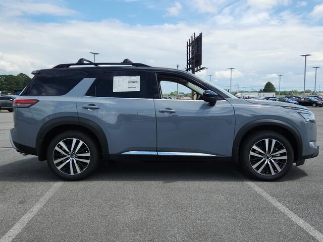 new 2025 Nissan Pathfinder car, priced at $49,793