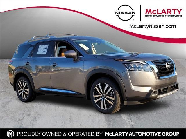 new 2025 Nissan Pathfinder car, priced at $49,222