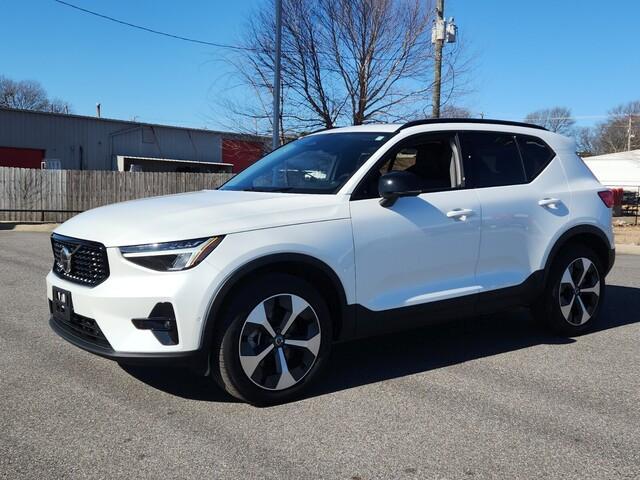 used 2024 Volvo XC40 car, priced at $36,598