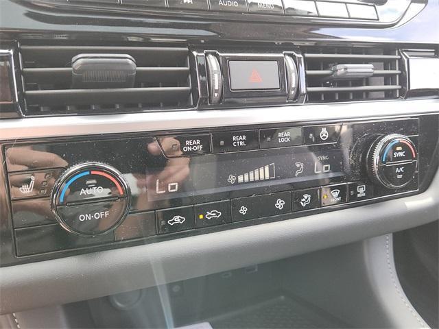 new 2025 Nissan Pathfinder car, priced at $44,075