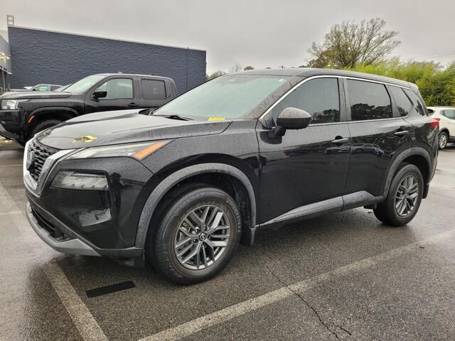 used 2022 Nissan Rogue car, priced at $17,998