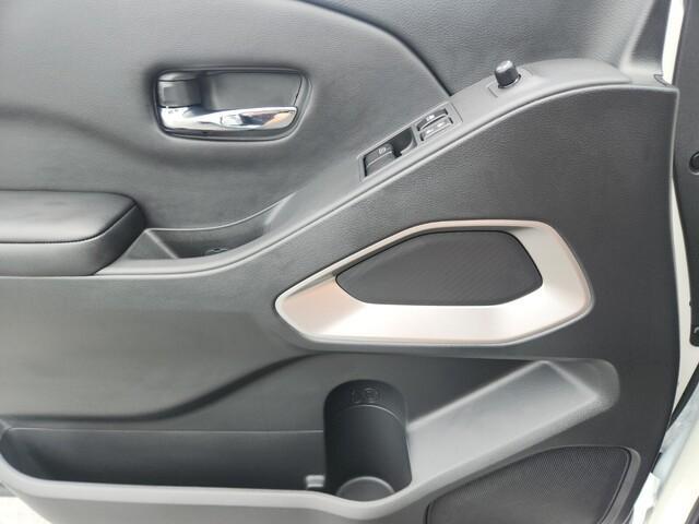 new 2025 Nissan Frontier car, priced at $29,353
