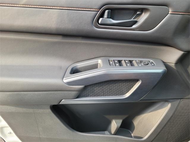 new 2025 Nissan Pathfinder car, priced at $37,073