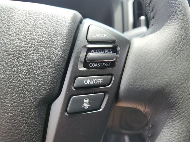 new 2025 Nissan Frontier car, priced at $36,552