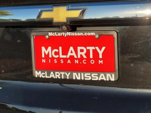 used 2023 Chevrolet Traverse car, priced at $19,494