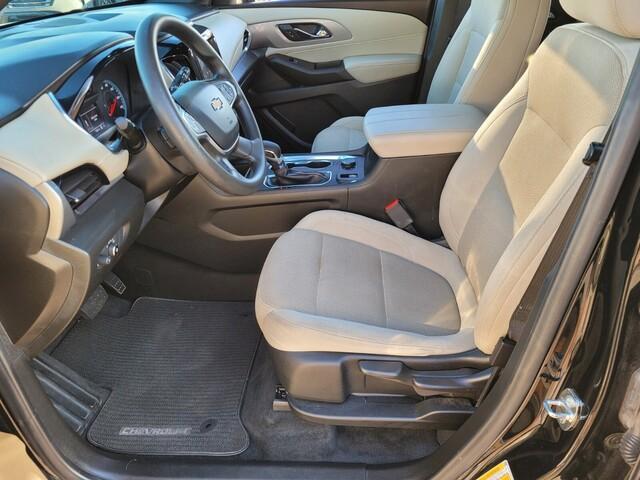 used 2023 Chevrolet Traverse car, priced at $22,425