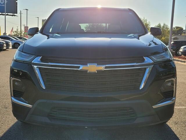 used 2023 Chevrolet Traverse car, priced at $22,425