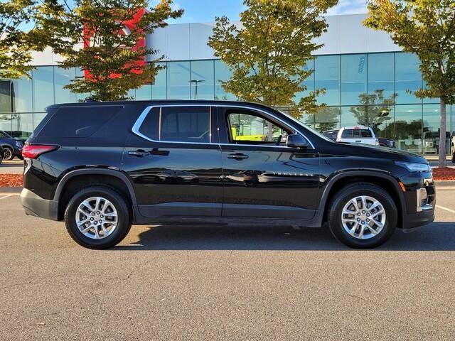 used 2023 Chevrolet Traverse car, priced at $19,494