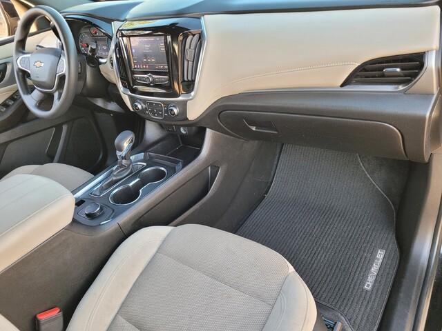used 2023 Chevrolet Traverse car, priced at $22,425
