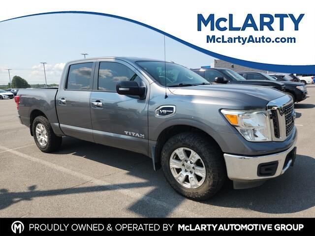 used 2017 Nissan Titan car