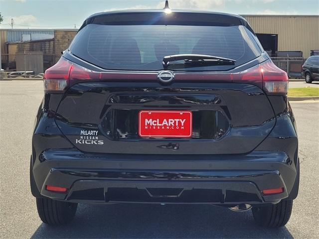 new 2025 Nissan Kicks Play car, priced at $22,992
