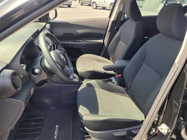 new 2025 Nissan Kicks Play car, priced at $22,992