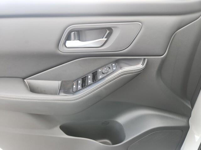 new 2025 Nissan Rogue car, priced at $31,046