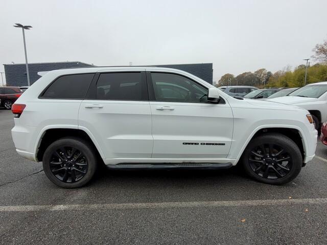 used 2017 Jeep Grand Cherokee car, priced at $14,998