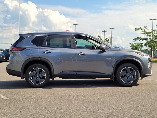 used 2025 Nissan Rogue car, priced at $29,900