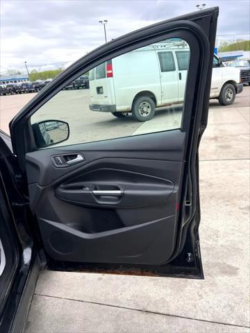 used 2015 Ford Escape car, priced at $5,495