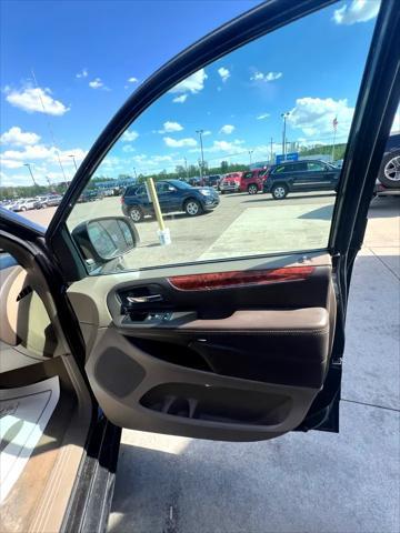 used 2014 Chrysler Town & Country car, priced at $4,995