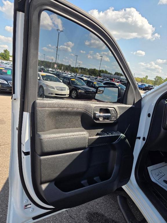 used 2021 GMC Sierra 1500 car, priced at $34,995