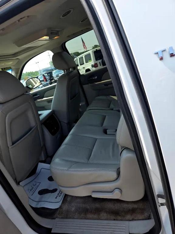 used 2011 Chevrolet Suburban car, priced at $4,495