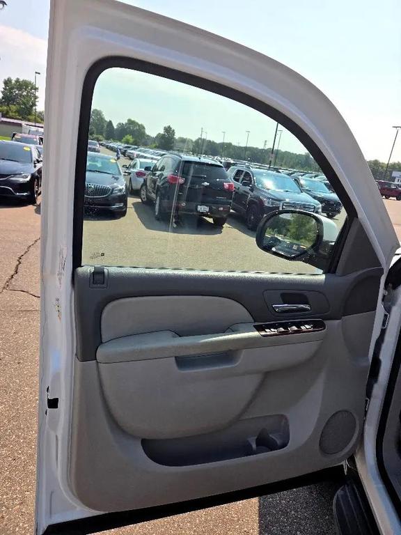 used 2011 Chevrolet Suburban car, priced at $4,495