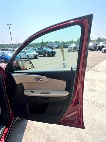 used 2011 Chevrolet Traverse car, priced at $4,995