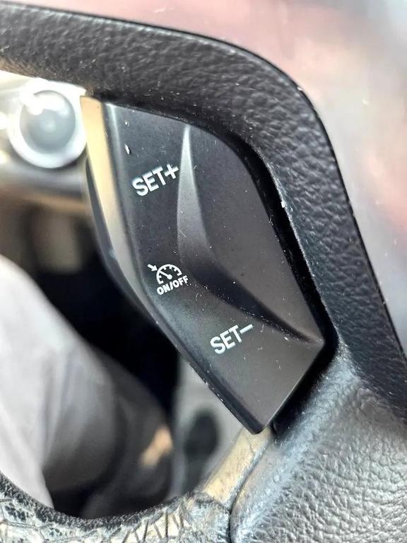 used 2013 Ford Escape car, priced at $3,995