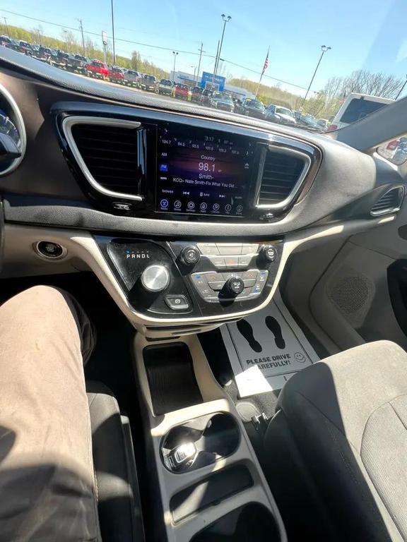 used 2017 Chrysler Pacifica car, priced at $7,995