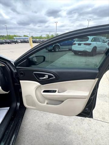 used 2016 Chrysler 200 car, priced at $3,995