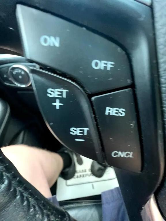 used 2015 Ford Edge car, priced at $4,995