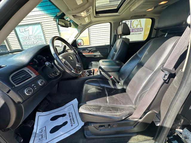 used 2009 Chevrolet Suburban car, priced at $7,995