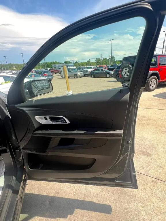 used 2017 Chevrolet Equinox car, priced at $4,495
