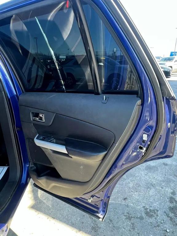 used 2013 Ford Edge car, priced at $5,495