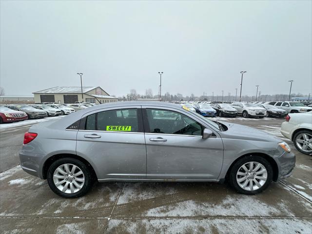 used 2014 Chrysler 200 car, priced at $3,995